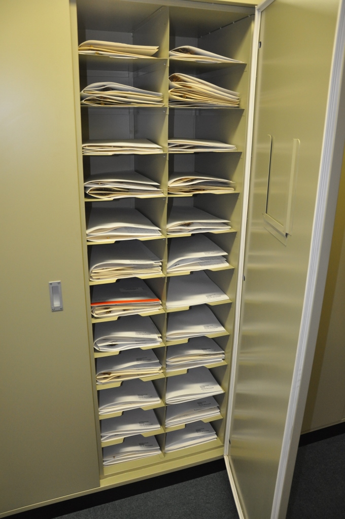 Specimen cabinet